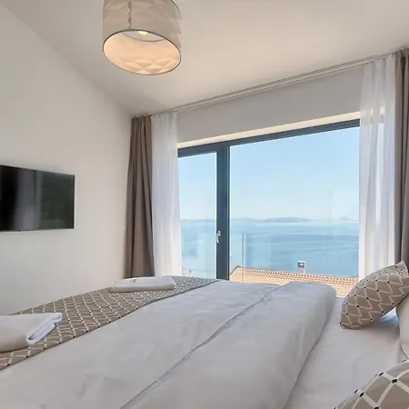 Ateneum With Sea View, Jacuzzi And Infinity Pool *